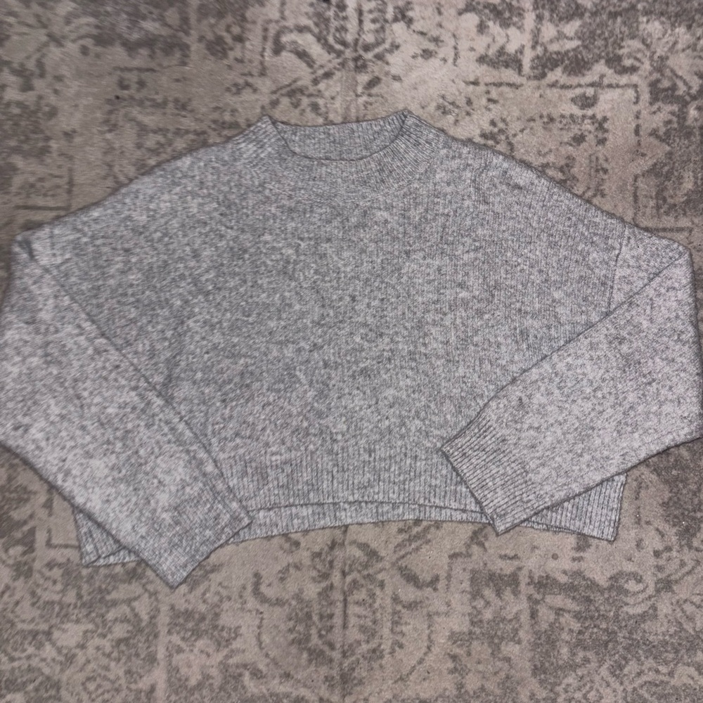 Lizard Thicket Heather Gray Crew Neck Sweater